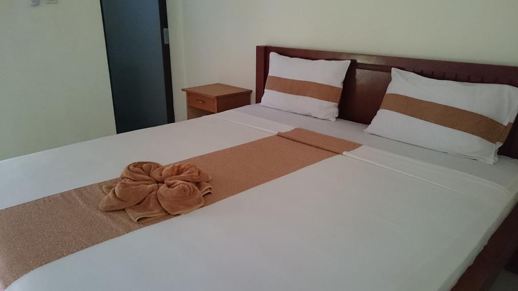 Barracuda Beach Hostel Амед Екстер'єр фото